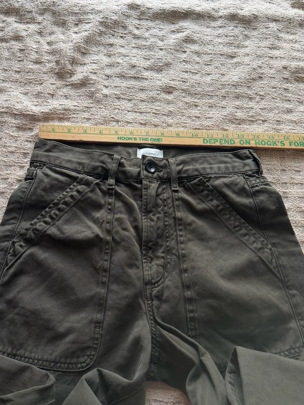 Citizens of humanity nwot Ayla olive green crop cargo pants